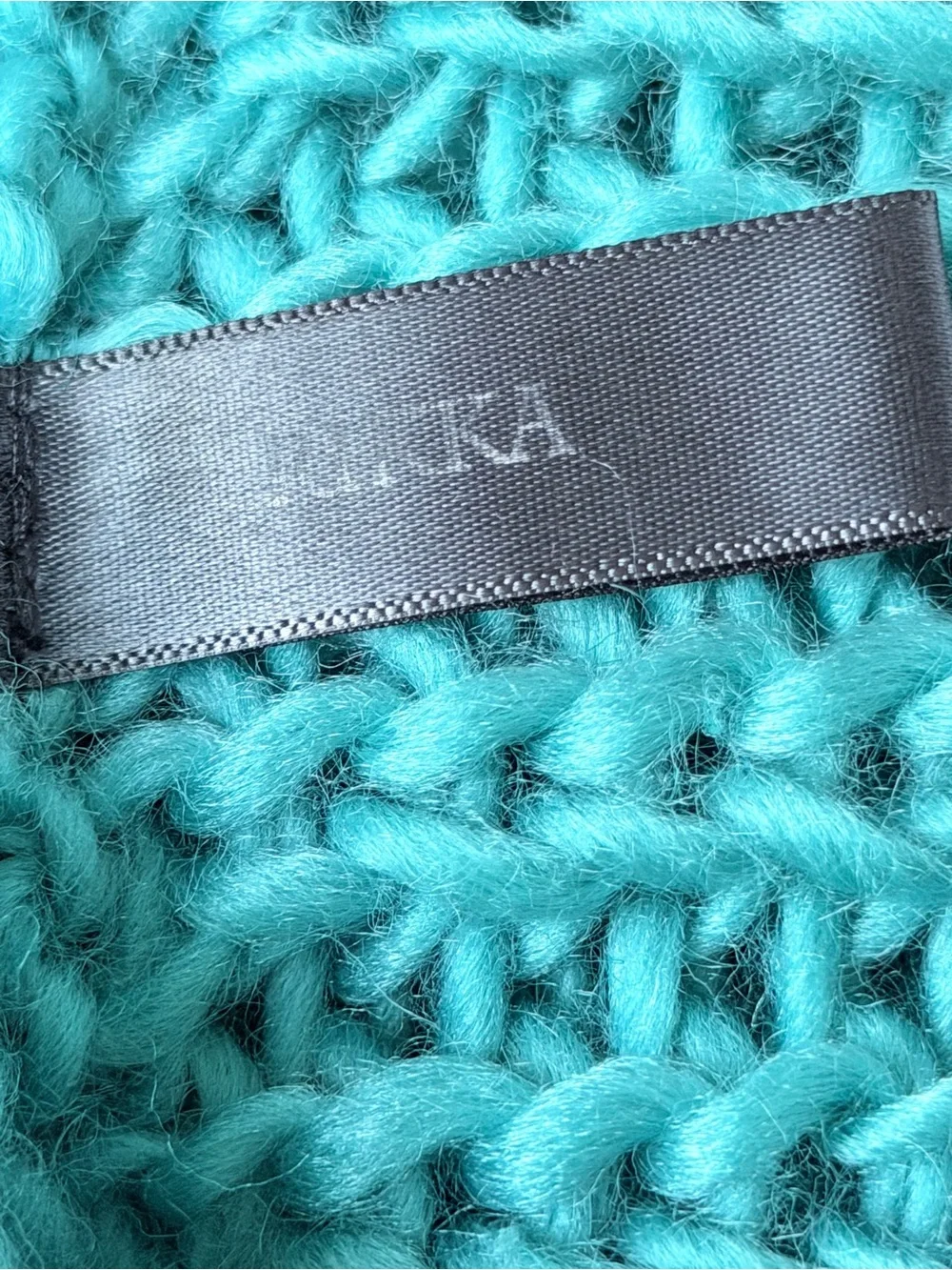 Rikka Chunky Ribbed Knit Infinity Loop Scarf